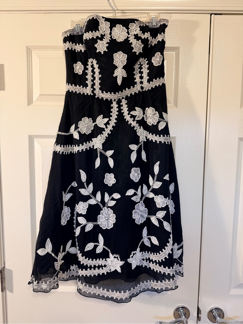 Adrienne Papell Evening Black Strapless Dress with Beading and Embroidery 8